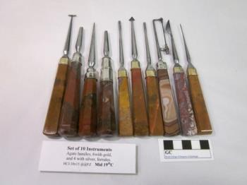 Instruments for removing salivary calculus